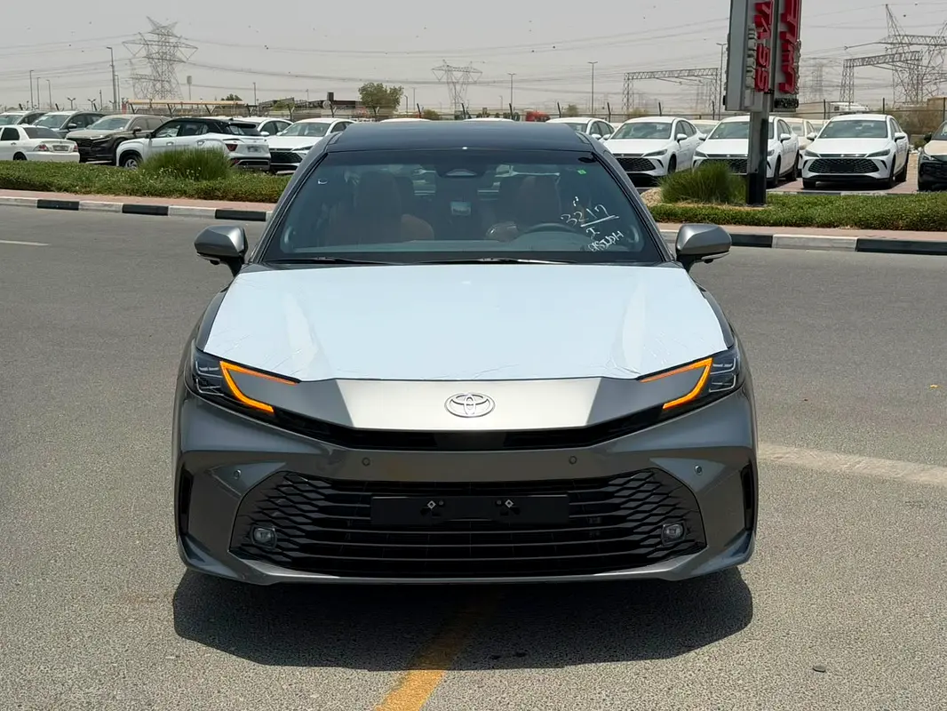 TOYOTA CAMRY 2026
