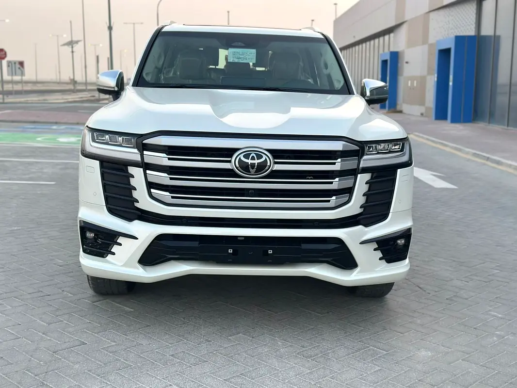 TOYOTA LAND CRUISER VXR 2026