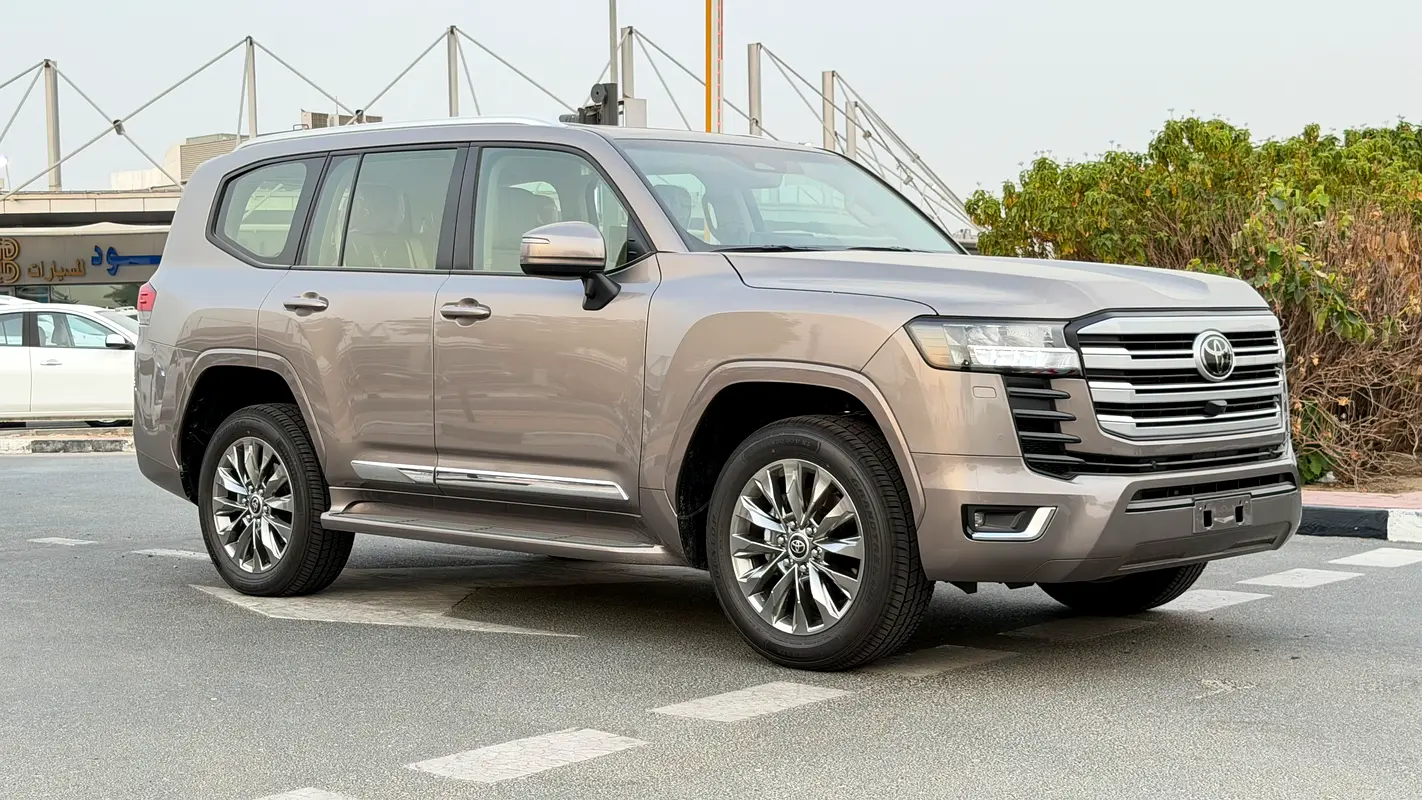TOYOTA LAND CRUISER GXR 2026