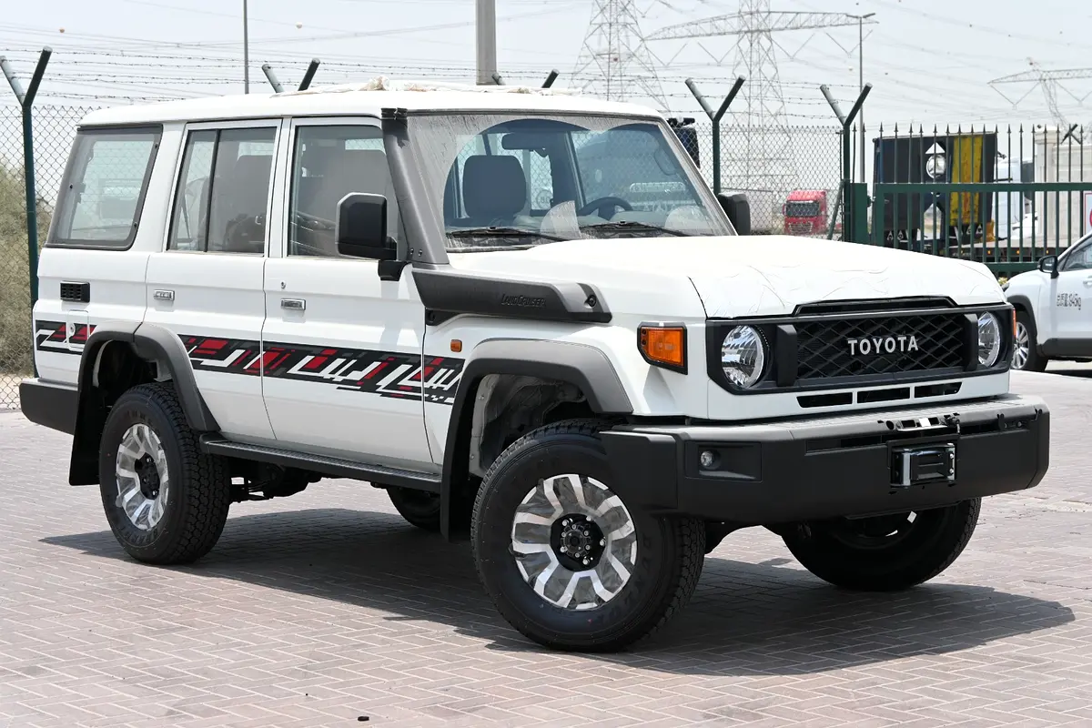 TOYOTA Land cruiser (Serie 70-LC76 LX) 2026