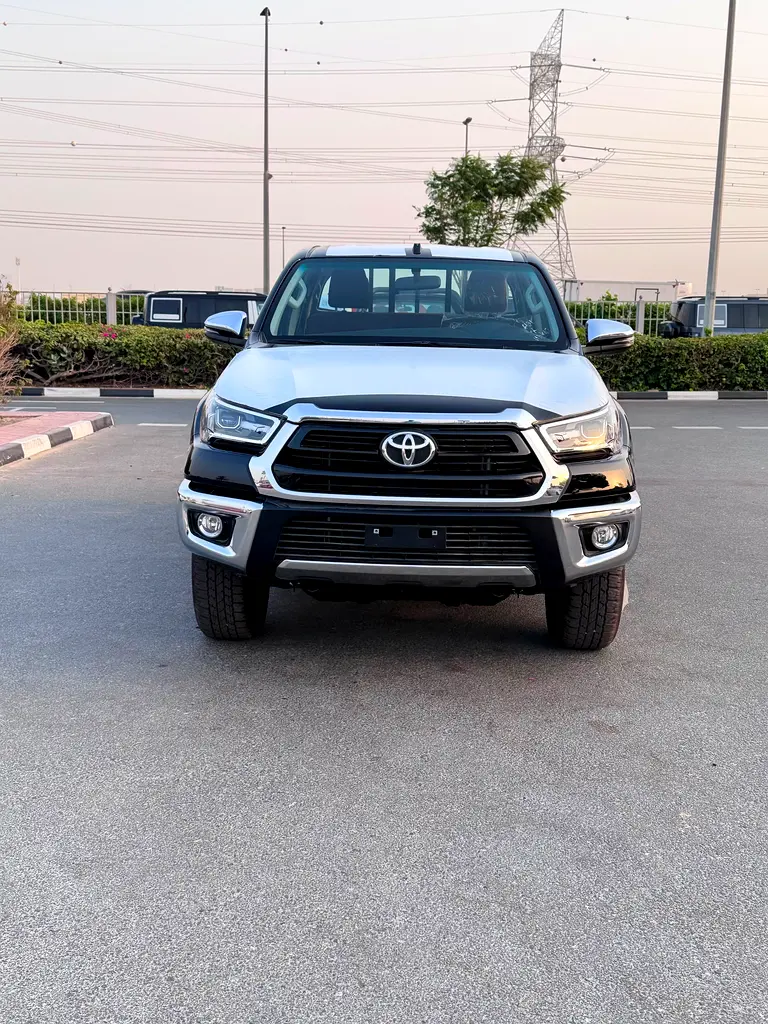 TOYOTA Hilux SR5 2026 - photo 2