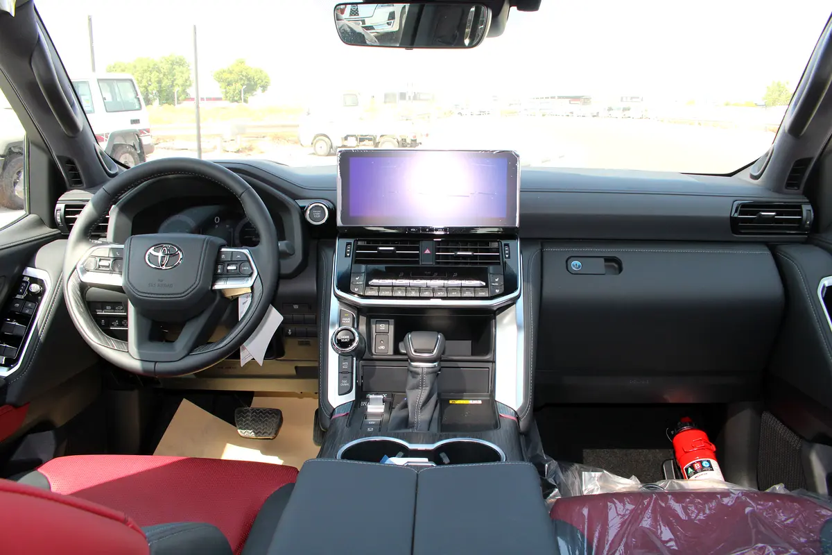 TOYOTA LAND CRUISER VXR 2026 - photo 2