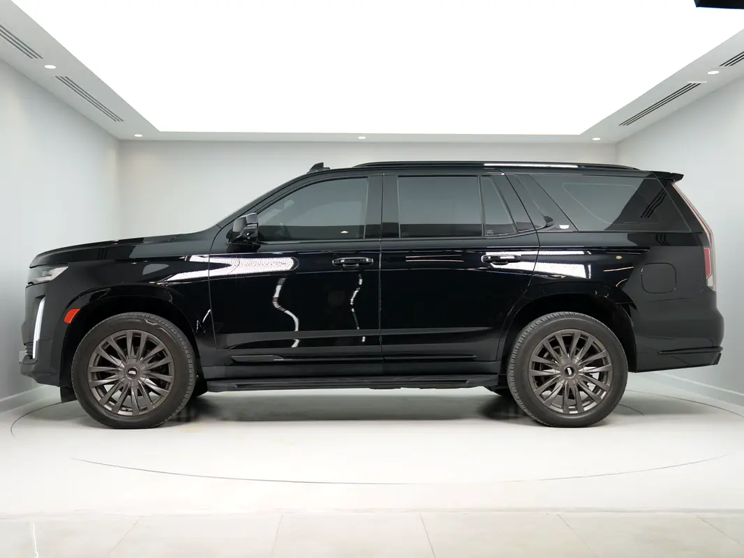 Cadillac Escalade Luxury 2021 - photo 1