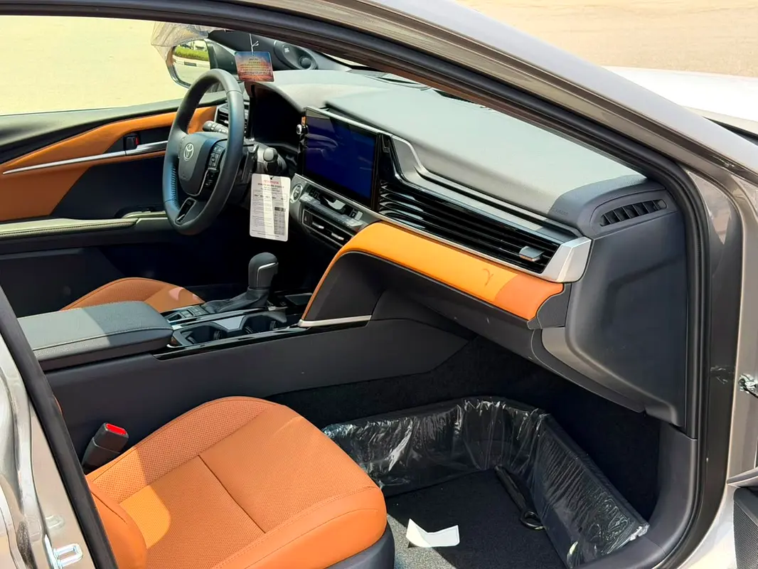 TOYOTA CAMRY 2026 - photo 4