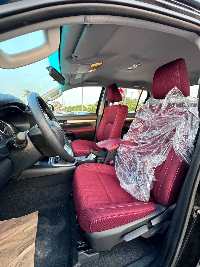 TOYOTA Hilux SR5 2026 - photo 9