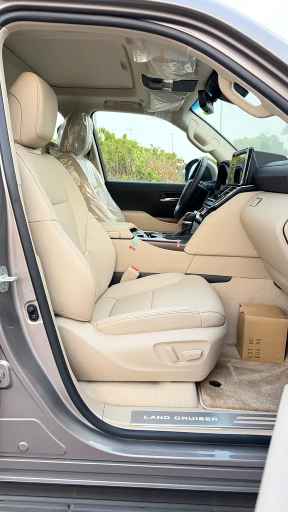 TOYOTA LAND CRUISER GXR 2026 - photo 3