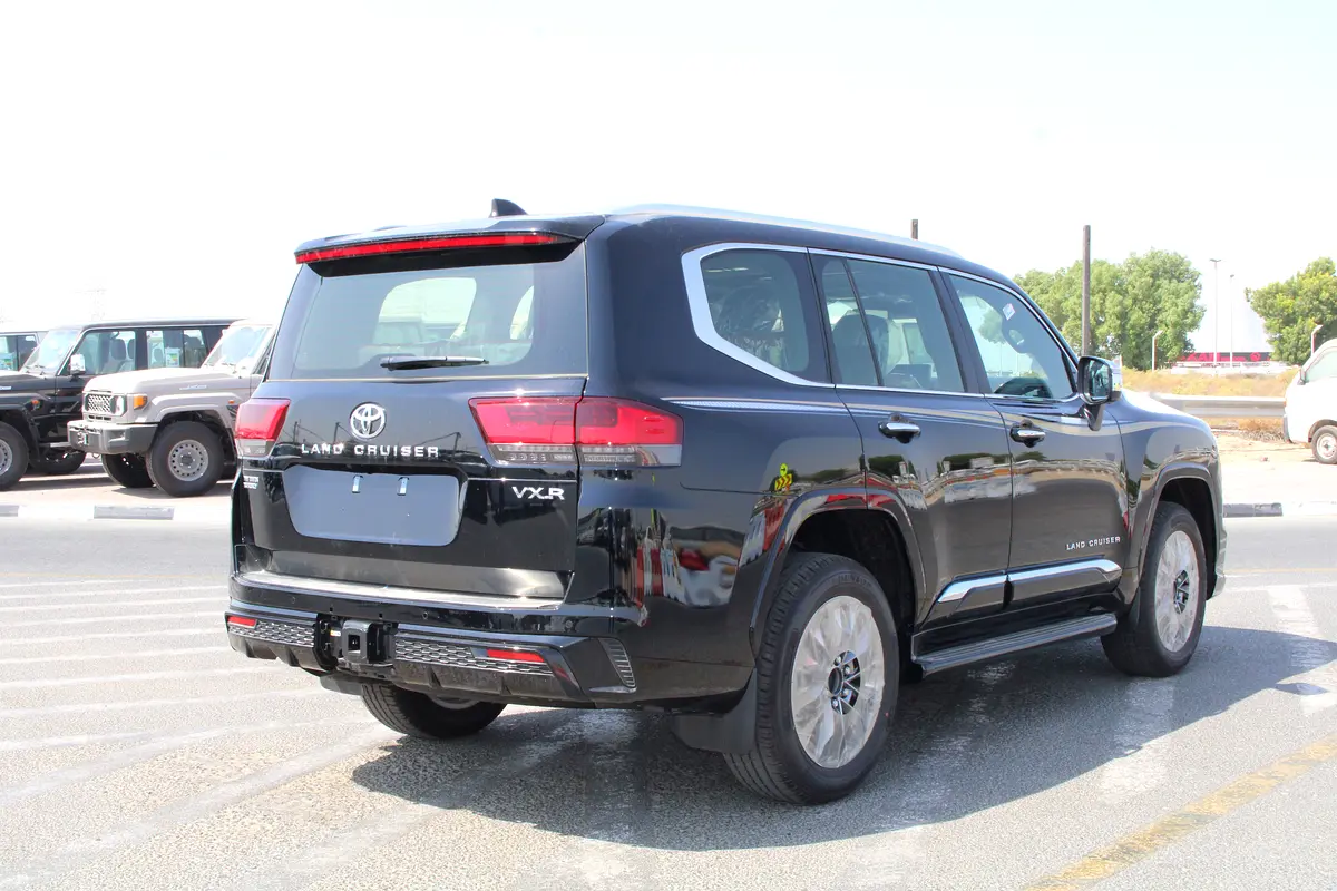 TOYOTA LAND CRUISER VXR 2026 - photo 5
