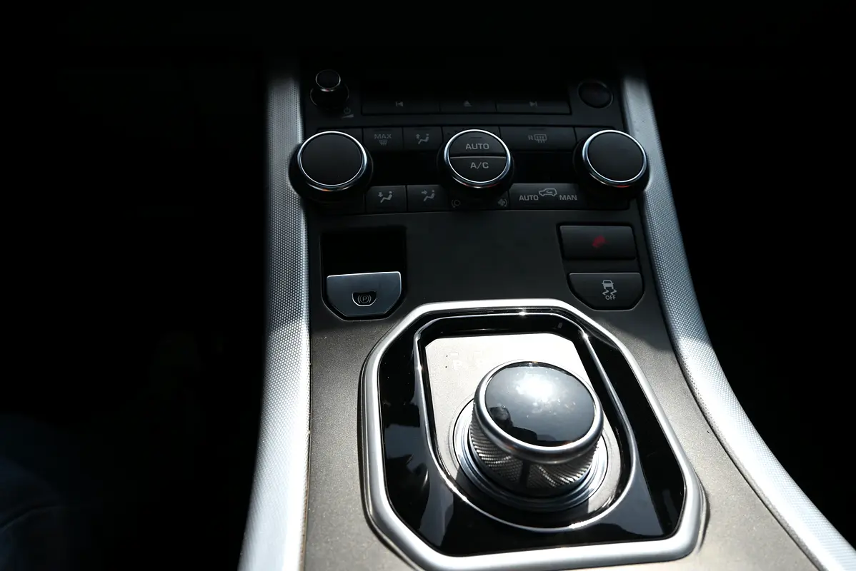 LAND ROVER Range Rover Evoque R-Dynamic HSE 2014 - photo 8