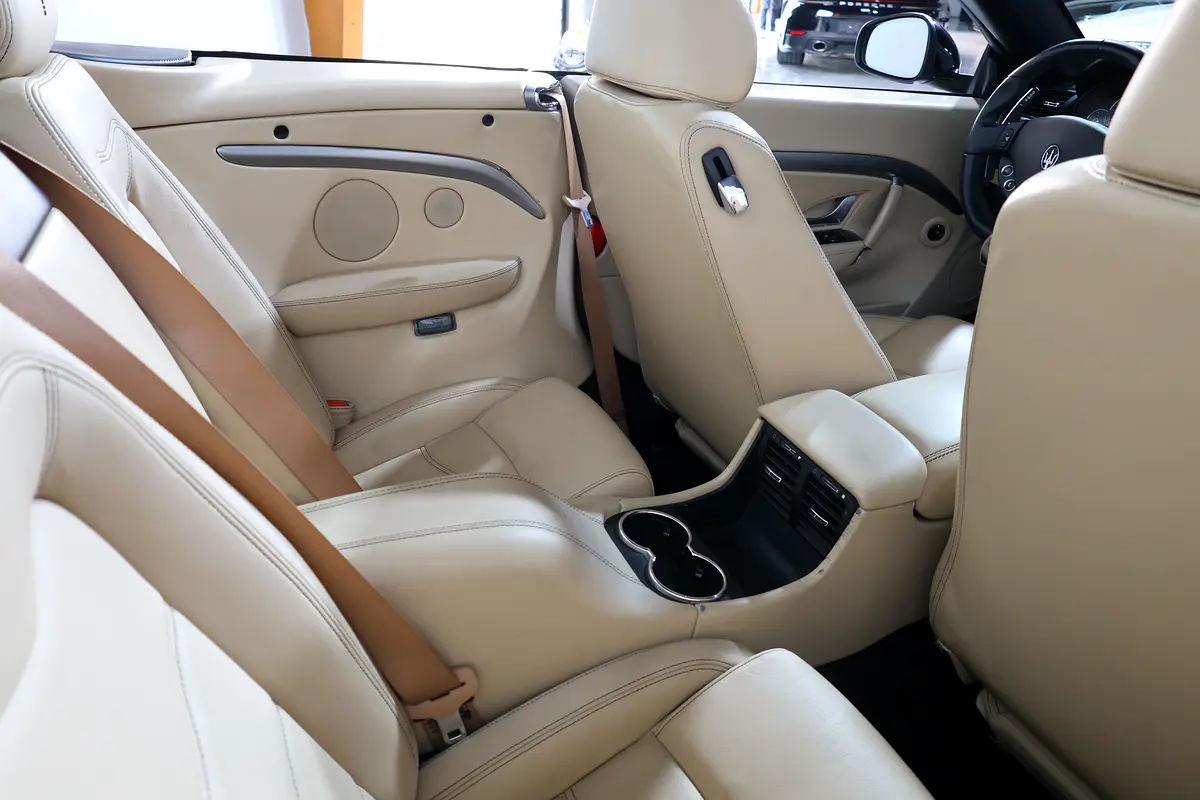 Maserati GranCabrio sport 2015 - photo 12