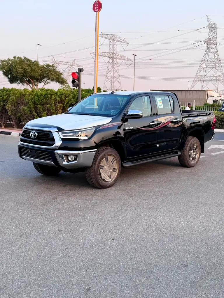TOYOTA Hilux SR5 2026 - photo 3