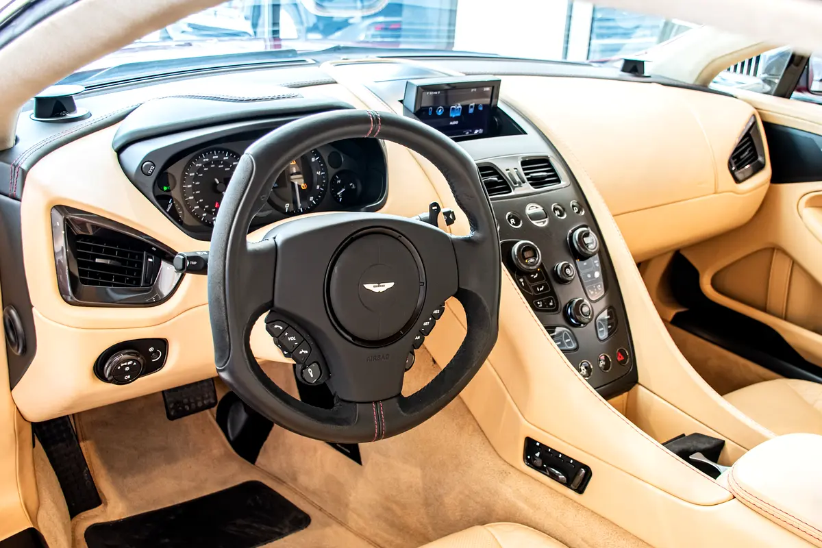 Aston Martin vanquish 2014 - photo 2