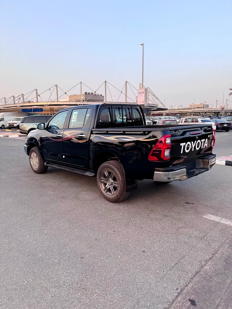 TOYOTA Hilux SR5 2026 - photo 10