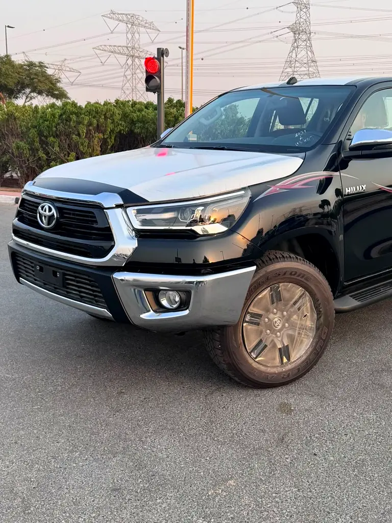 TOYOTA Hilux SR5 2026 - photo 17