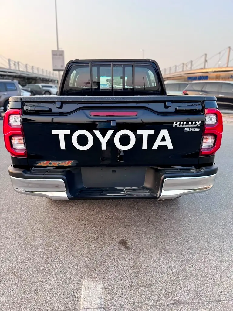TOYOTA Hilux SR5 2026 - photo 5